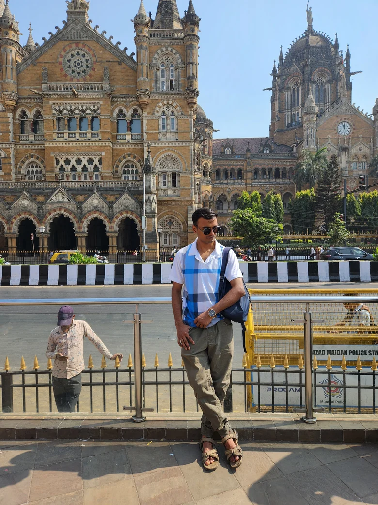 Amresh at CSMT, Mumbai